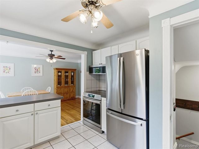 7790 Powers Court, Utica, MI 48317