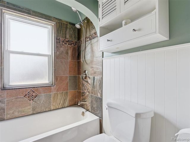 7790 Powers Court, Utica, MI 48317