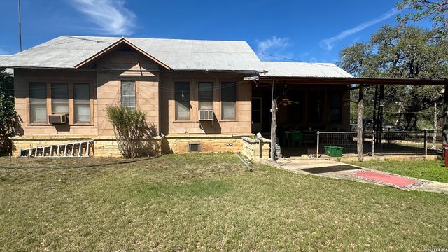 705 Elbel Bend, Spring Branch, TX 78070