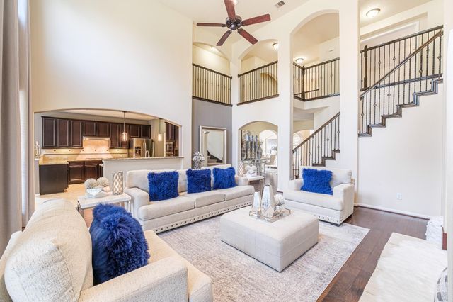 22618 Pineleigh Ct, Tomball, TX 77375