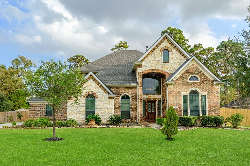 22618 Pineleigh Ct, Tomball, TX 77375