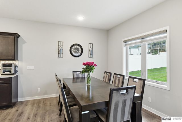 18458 Greenleaf Street, Omaha, NE 68136