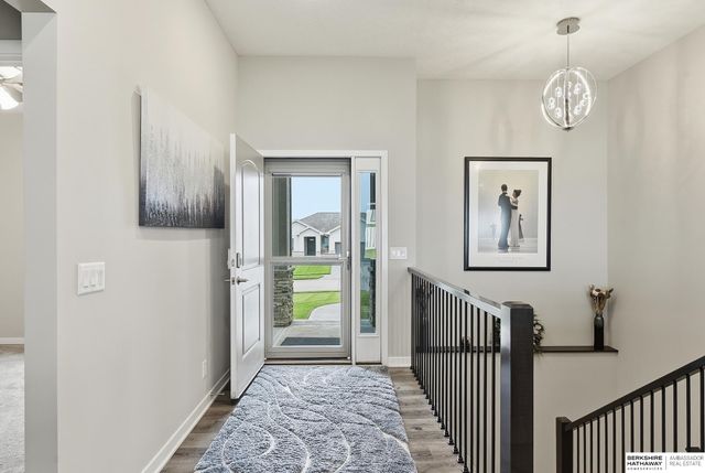 18458 Greenleaf Street, Omaha, NE 68136