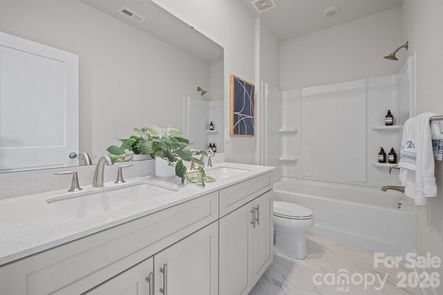 9721 Munsing Drive, Charlotte, NC 28269