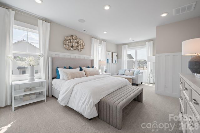 9721 Munsing Drive, Charlotte, NC 28269