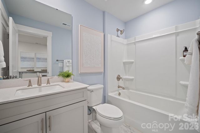 9721 Munsing Drive, Charlotte, NC 28269