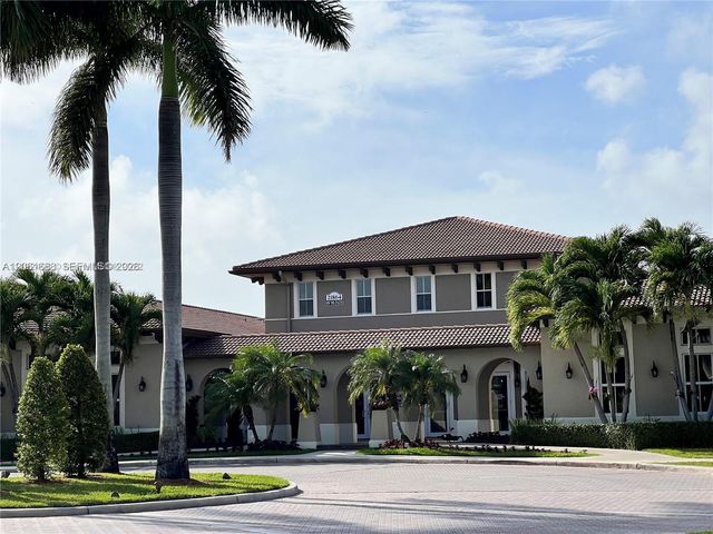 9249 SW 227th Street 2-22, Cutler Bay, FL 33190