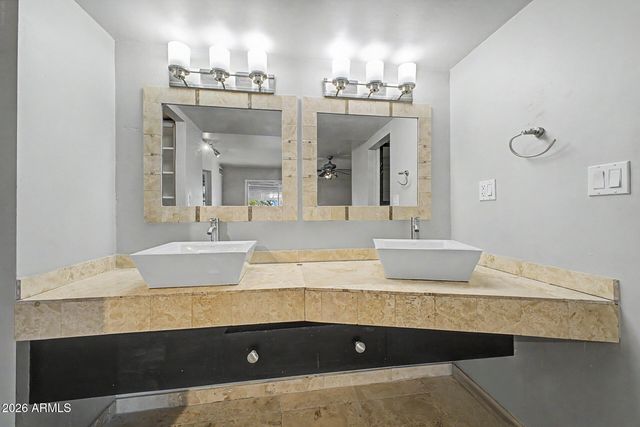 3527 S OAK Street, Tempe, AZ 85282