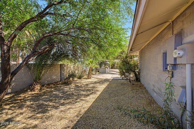 3527 S OAK Street, Tempe, AZ 85282