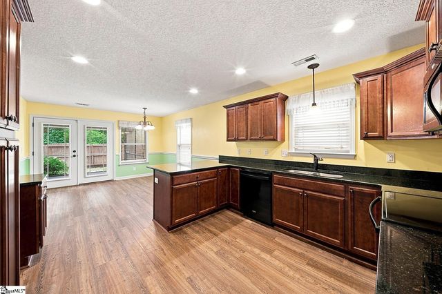 560 Semillon Lane, Moore, SC 29369