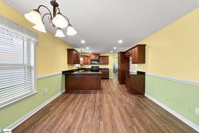 560 Semillon Lane, Moore, SC 29369
