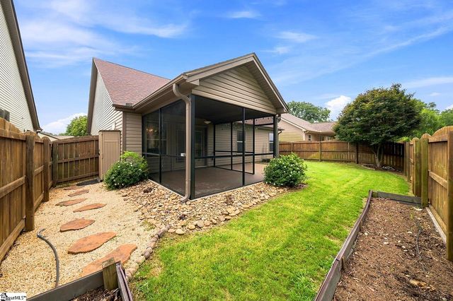560 Semillon Lane, Moore, SC 29369