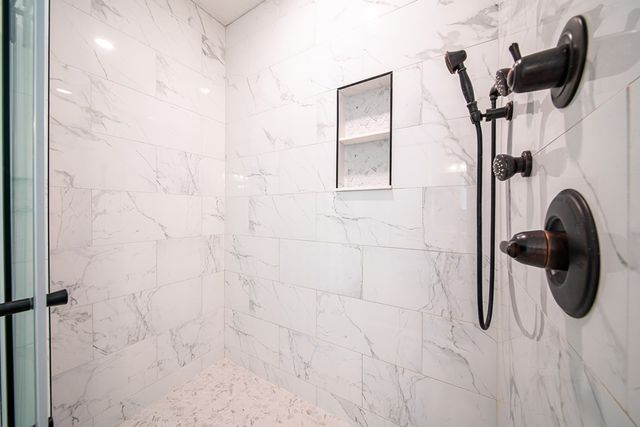 154 Red Oak Place, Smiths Station, AL 36877