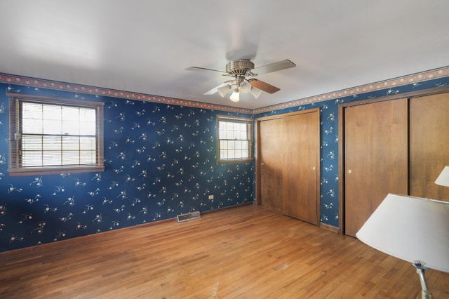 218 W 38th Court, Griffith, IN 46319