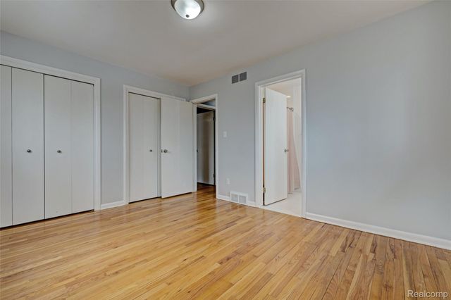 5936 Warbler Drive, Independence Charter Township, MI 48346