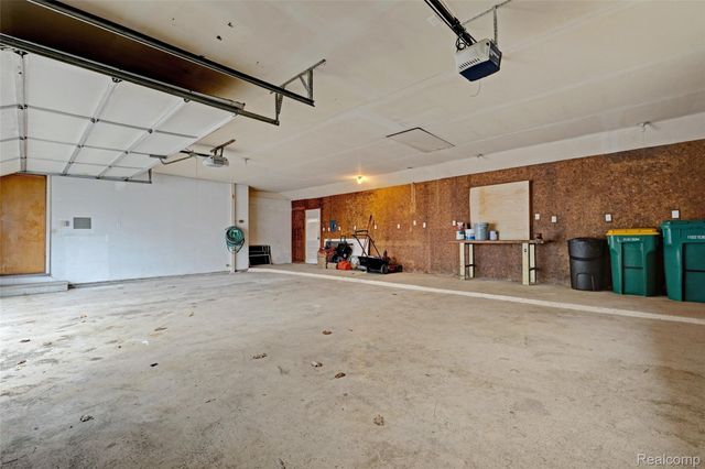 5936 Warbler Drive, Independence Charter Township, MI 48346