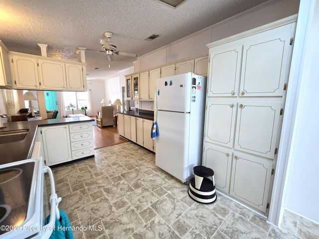 9355 Scepter Avenue, Brooksville, FL 34613