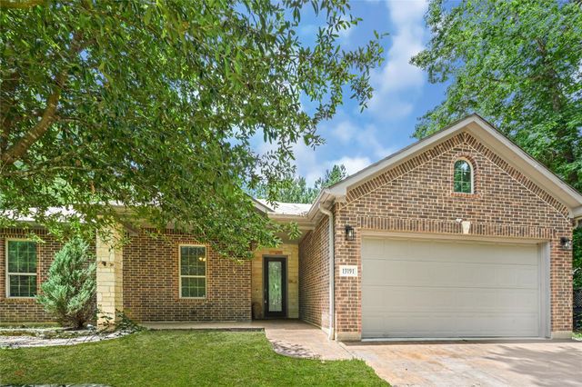 13191 Royal Lake Drive, Conroe, TX 77303