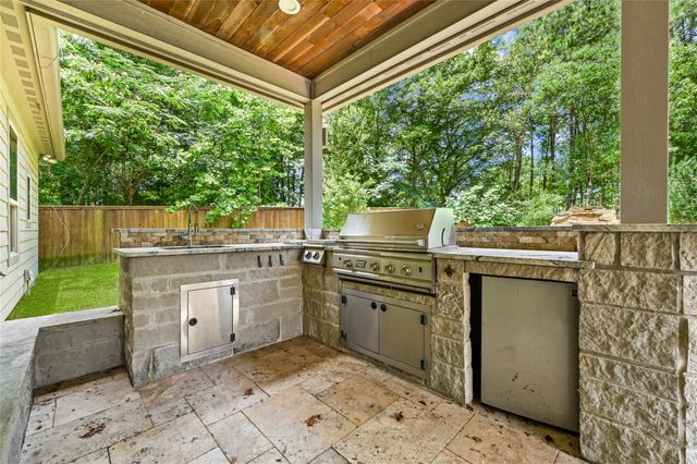 13191 Royal Lake Drive, Conroe, TX 77303