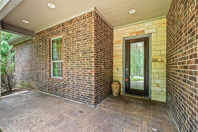 13191 Royal Lake Drive, Conroe, TX 77303