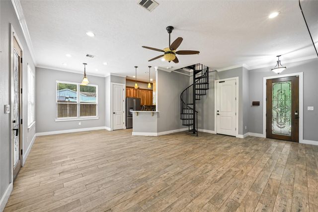 13191 Royal Lake Drive, Conroe, TX 77303