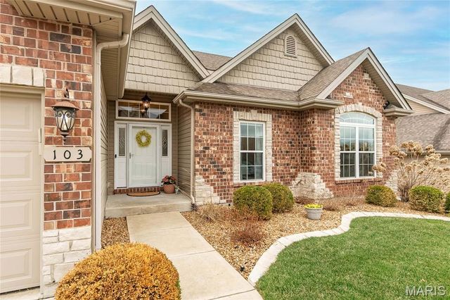 103 Auburn Trace Point, St Peters, MO 63376