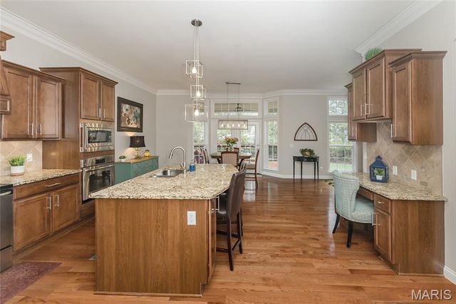 103 Auburn Trace Point, St Peters, MO 63376