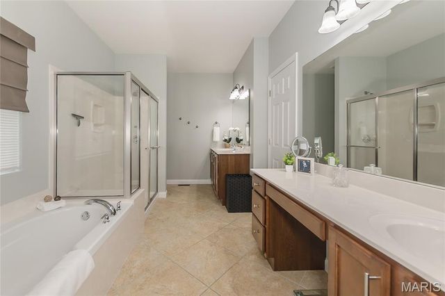 103 Auburn Trace Point, St Peters, MO 63376