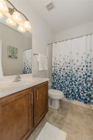 103 Auburn Trace Point, St Peters, MO 63376