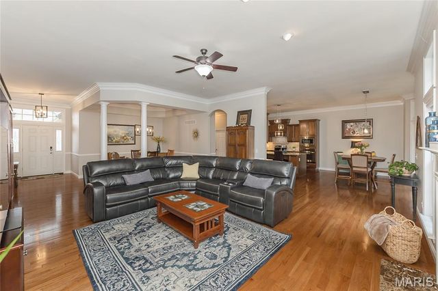 103 Auburn Trace Point, St Peters, MO 63376