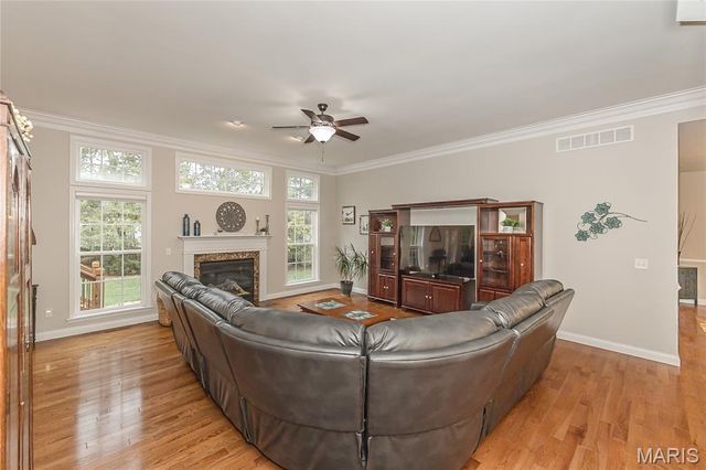 103 Auburn Trace Point, St Peters, MO 63376