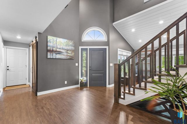 4513 S Southridge Dr Drive, Sioux Falls, SD 57105