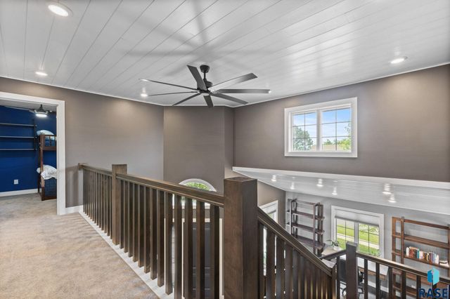 4513 S Southridge Dr Drive, Sioux Falls, SD 57105