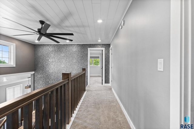 4513 S Southridge Dr Drive, Sioux Falls, SD 57105
