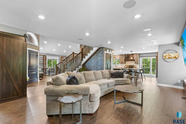 4513 S Southridge Dr Drive, Sioux Falls, SD 57105