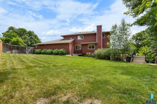 4513 S Southridge Dr Drive, Sioux Falls, SD 57105