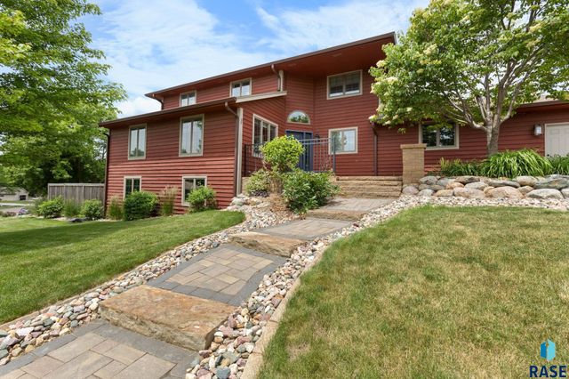 4513 S Southridge Dr Drive, Sioux Falls, SD 57105