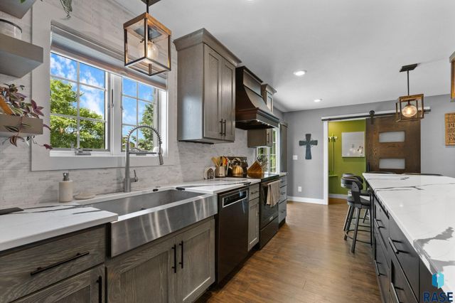 4513 S Southridge Dr Drive, Sioux Falls, SD 57105