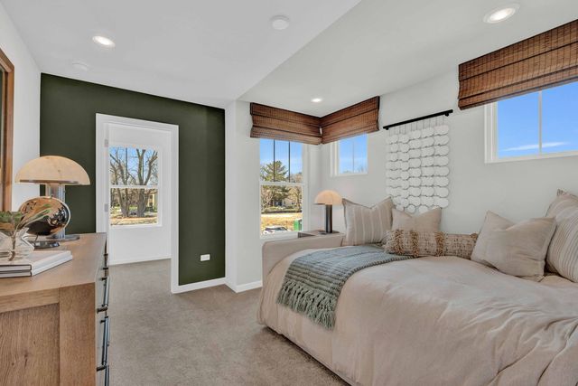 1071 Houston Street 89003, Batavia, IL 60510