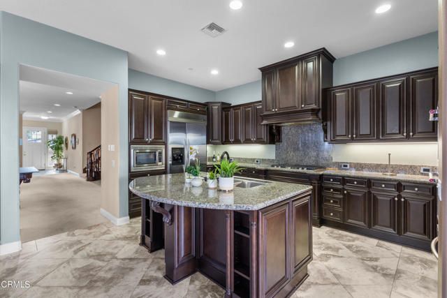 3917 W Hemlock Street, Oxnard, CA 93035