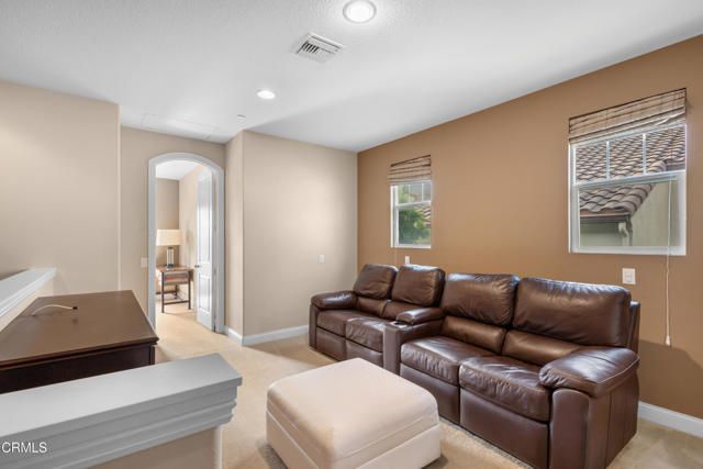 3917 W Hemlock Street, Oxnard, CA 93035