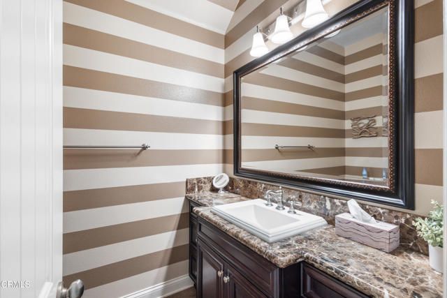 3917 W Hemlock Street, Oxnard, CA 93035