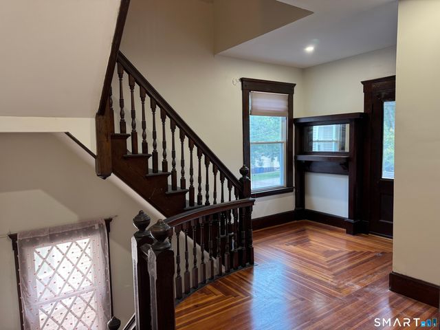 38 Brownell Street, New Haven, CT 06511