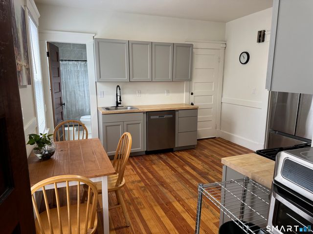 38 Brownell Street, New Haven, CT 06511