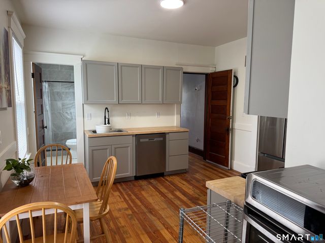 38 Brownell Street, New Haven, CT 06511
