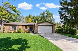 317 Beech Court, Naperville, IL 60540