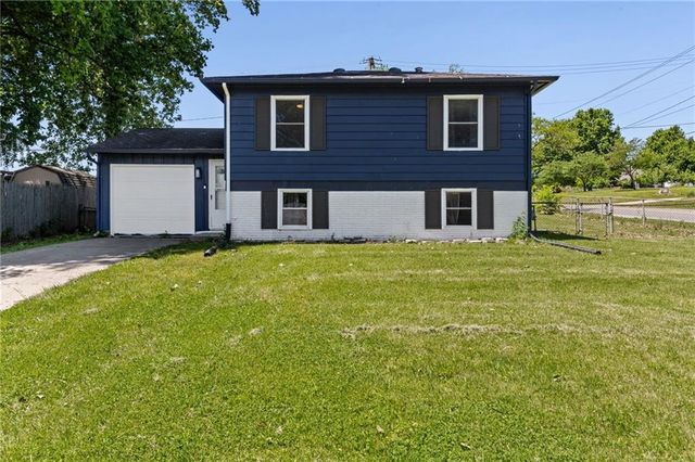 914 N Arrowhead Drive, Independence, MO 64056