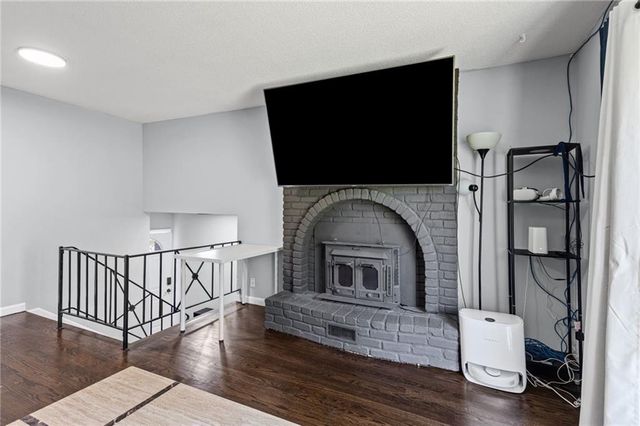 914 N Arrowhead Drive, Independence, MO 64056