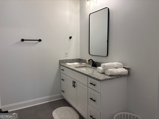 633 E 3rd Street, Rome, GA 30161