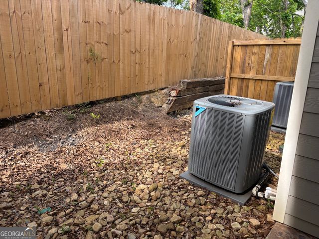 633 E 3rd Street, Rome, GA 30161